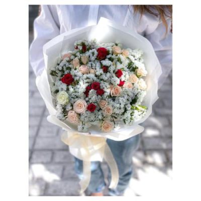 دسته گل گل عروس و ژیپسوفیلا برای روز مادر 4507