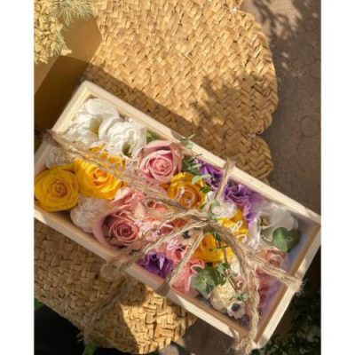 باکس گل دست‌ساز برای زن دایی در روز مادر 4354