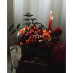 سبد گل شب یلدا برای پدر با گل‌های رز و آجیل مخلوط 4967