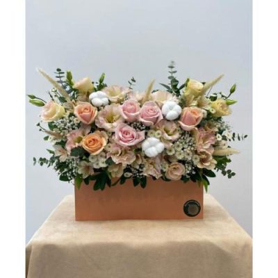 باکس گل مخلصه و گلایول برای روز زن 4669