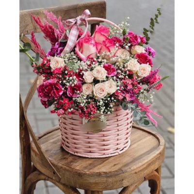 سبد گل گل عروس و اوکالیپتوس برای روز زن 4764