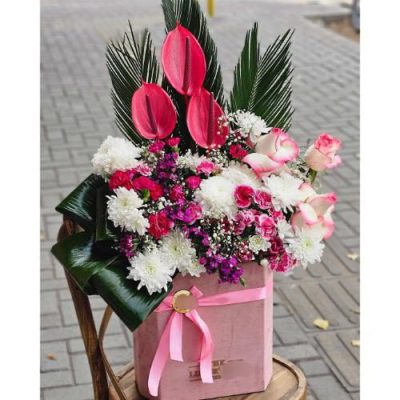 باکس گل ژیپسوفیلا و ژربرا برای روز مادر 4765