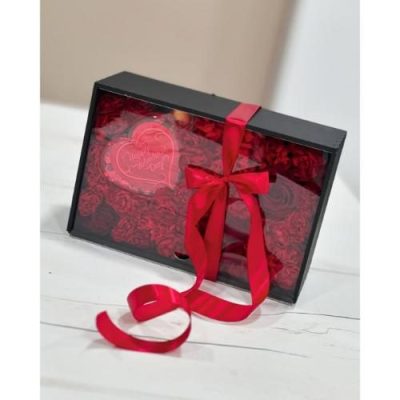 سبد گل پر از عشق برای دوست 5186