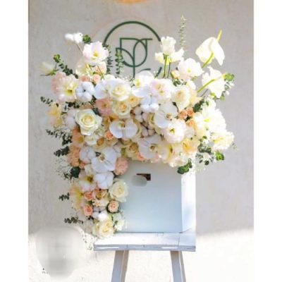 باکس گل ژیپسوفیلا برای روز زن 4680