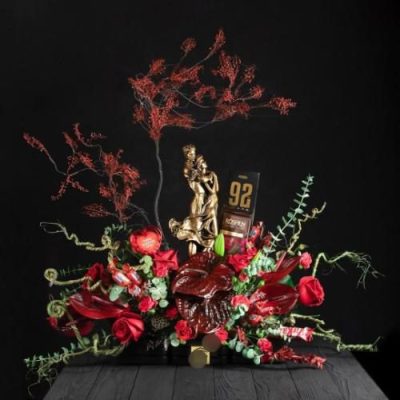 باکس گل عاشقانه برای همسر شما 5158